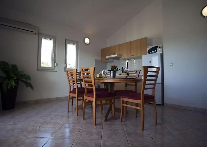 Apartament Penthouse Duplex Nina - Seaview 250m To And Restaurants - Free Parking - And Ciovo - 15 Minutes To Airport *